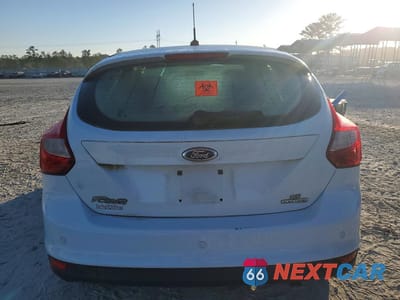 Zdjęcie 6 z 12 samochodu: 2014 FORD FOCUS SE VIN:1FADP3K23EL184522 - miniatura