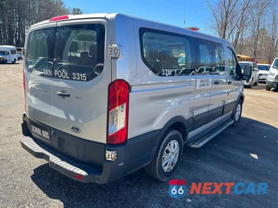 Czwarte zdjęcie samochodu z boku: 2017 FORD TRANSIT T-150 VIN:1FMZK1ZM6HKB47948 - miniatura