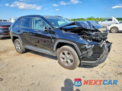 Czwarte zdjęcie samochodu z boku: 2024 TOYOTA RAV4 XLE VIN:2T3W1RFV2RW316071 - miniatura
