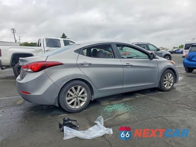 Trzecie zdjęcie samochodu z tyłu: 2015 HYUNDAI ELANTRA SE VIN:KMHDH4AE6FU355005 - miniatura
