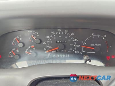 Zdjęcie 9 z 12 samochodu: 2001 FORD F250 SUPER DUTY VIN:1FTNX21F11EC45524 - miniatura