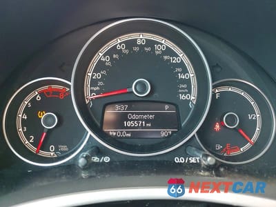 Zdjęcie 9 z 12 samochodu: 2018 VOLKSWAGEN BEETLE S VIN:3VW5DAAT9JM515132 - miniatura