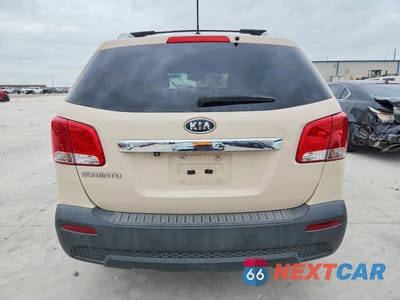 Zdjęcie 6 z 13 samochodu: 2012 KIA SORENTO LX VIN:5XYKT4A64CG210240 - miniatura