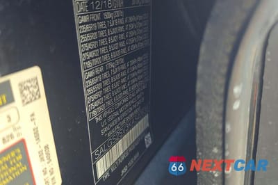 Zdjęcie 10 z 14 samochodu: 2019 LAND ROVER RANGE ROVER HSE VIN:SALGS2SV3KA540638 - miniatura