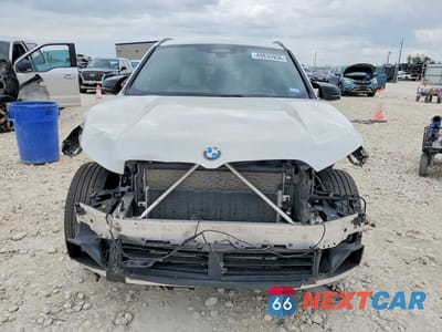 Piąte zdjęcie samochodu w środku: 2024 BMW X1 M35I VIN:WBX13EF00R5Y39018 - miniatura