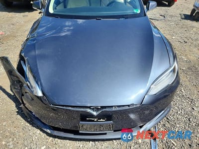 Zdjęcie 11 z 12 samochodu: 2018 TESLA MODEL S VIN:5YJSA1E26JF286333 - miniatura