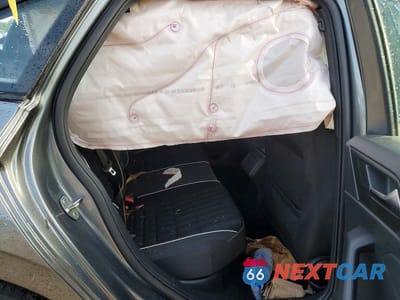 Zdjęcie 10 z 12 samochodu: 2024 VOLKSWAGEN JETTA SPORT VIN:3VWBM7BU1RM001767 - miniatura
