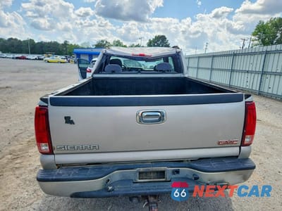 Zdjęcie 6 z 11 samochodu: 2004 GMC NEW SIERRA C1500 VIN:2GTEC19V541222870 - miniatura