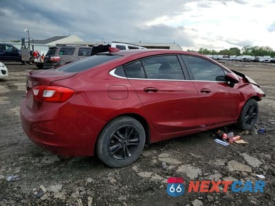 Trzecie zdjęcie samochodu z tyłu: 2017 CHEVROLET CRUZE LT VIN:1G1BE5SMXH7142469 - miniatura
