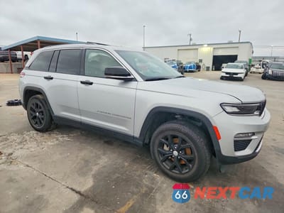 Czwarte zdjęcie samochodu z boku: 2022 JEEP GRAND CHEROKEE LIMITED VIN:1C4RJGBG1N8532891 - miniatura