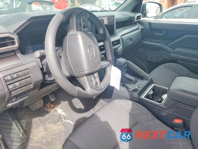 Zdjęcie 8 z 12 samochodu: 2025 TOYOTA TACOMA SR5 VIN:3TYLB5JNXST091345 - miniatura