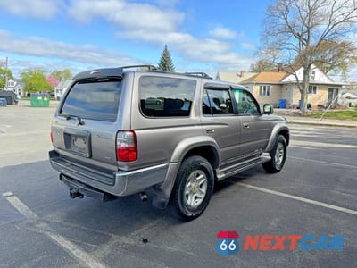 Czwarte zdjęcie samochodu z boku: 2001 TOYOTA 4RUNNER SR5 VIN:JT3HN86R819056407 - miniatura