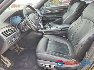 Zdjęcie 7 z 12 samochodu: 2016 BMW 750 XI VIN:WBA7F2C56GGE12389 - miniatura
