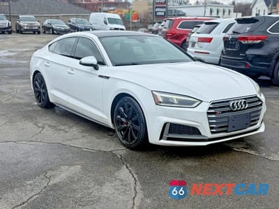 Czwarte zdjęcie samochodu z boku: 2018 AUDI S5 PREMIUM PLUS VIN:WAUB4CF55JA083001 - miniatura