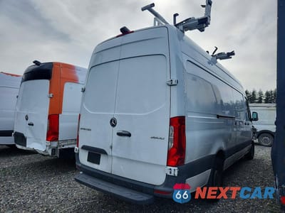 Trzecie zdjęcie samochodu z tyłu: 2021 MERCEDES BENZ SPRINTER 2500 DELIVERY VAN VIN:W1W40CHY9MT056265 - miniatura