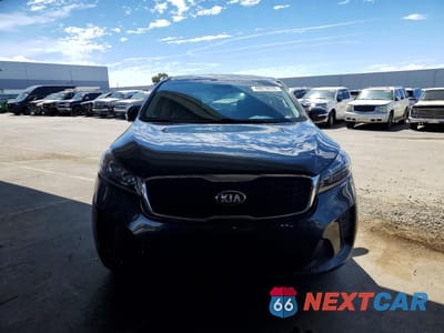 Piąte zdjęcie samochodu w środku: 2020 KIA SORENTO S VIN:5XYPGDA58LG612120 - miniatura