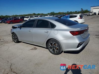 Drugie zdjęcie samochodu z przodu: 2019 KIA FORTE LXS VIN:3KPF24AD0KE111591 - miniatura