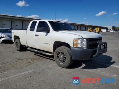 Czwarte zdjęcie samochodu z boku: 2012 CHEVROLET SILVERADO K1500 VIN:1GCRKPE79CZ107211 - miniatura