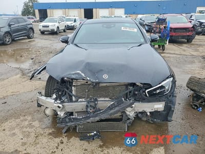 Piąte zdjęcie samochodu w środku: 2021 MERCEDES-BENZ E AMG 53 4MATIC VIN:W1KZF6BB0MA889315 - miniatura