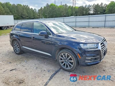 Czwarte zdjęcie samochodu z boku: 2017 AUDI Q7 PREMIUM PLUS VIN:WA1LAAF78HD058053 - miniatura