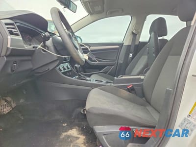 Zdjęcie 7 z 12 samochodu: 2019 VOLKSWAGEN JETTA VIN:3VWC57BU7KM064606 - miniatura