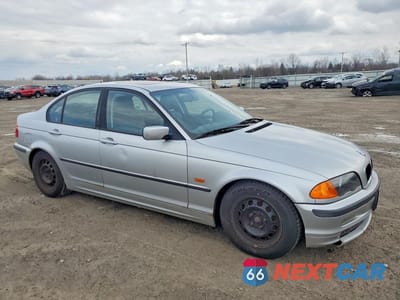 Czwarte zdjęcie samochodu z boku: 1999 BMW 323 I VIN:WBAAM3332XKC61046 - miniatura