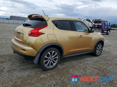 Trzecie zdjęcie samochodu z tyłu: 2013 NISSAN JUKE S VIN:JN8AF5MR3DT206625 - miniatura