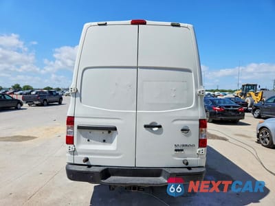 Zdjęcie 6 z 13 samochodu: 2016 NISSAN NV 3500 DELIVERY VAN VIN:1N6AF0LY0GN807343 - miniatura