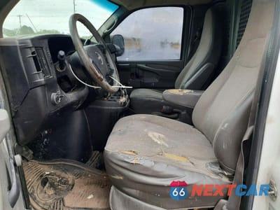 Zdjęcie 7 z 12 samochodu: 2013 GMC SAVANA G1500 VIN:1GTS7AFX3D1114251 - miniatura