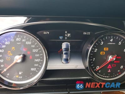 Zdjęcie 9 z 12 samochodu: 2017 MERCEDES-BENZ E 300 VIN:WDDZF4JB8HA031165 - miniatura