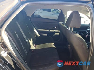 Zdjęcie 10 z 12 samochodu: 2023 HYUNDAI ELANTRA SEL VIN:5NPLM4AG6PH102016 - miniatura