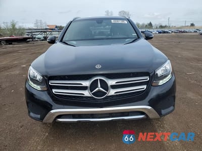 Piąte zdjęcie samochodu w środku: 2018 MERCEDES-BENZ GLC 300 4MATIC VIN:WDC0G4KB7JV054928 - miniatura