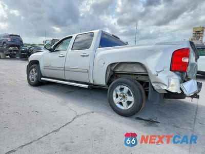 Drugie zdjęcie samochodu z przodu: 2011 CHEVROLET SILVERADO C1500 LT VIN:3GCPCSE04BG362213 - miniatura