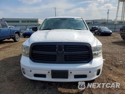 Piąte zdjęcie samochodu w środku: 2017 RAM 1500 SLT VIN:1C6RR7LT5HS834798 - miniatura
