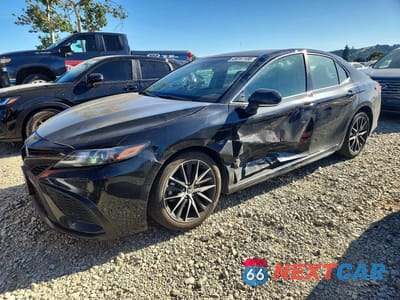 2024 TOYOTA CAMRY SE 4T1T11AK9RU892332 - główne zdjęcie licytacji z USA - miniatura