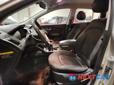 Zdjęcie 7 z 11 samochodu: 2011 HYUNDAI TUCSON GL VIN:KM8JT3AB9BU120769 - miniatura