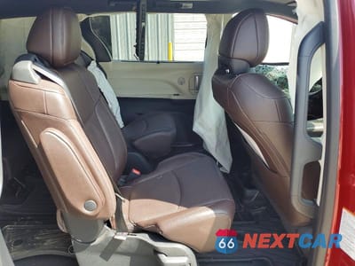 Zdjęcie 11 z 14 samochodu: 2021 TOYOTA SIENNA PLATINUM 7-PASSENGER VIN:5TDESKFC2MS009847 - miniatura