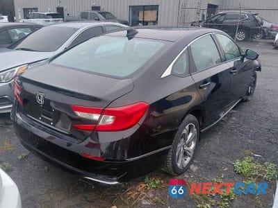 Czwarte zdjęcie samochodu z boku: 2018 HONDA ACCORD EXL VIN:1HGCV1F53JA084271 - miniatura