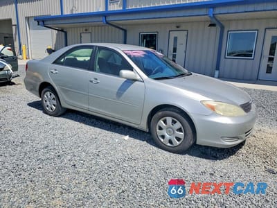 Czwarte zdjęcie samochodu z boku: 2004 TOYOTA CAMRY LE VIN:4T1BE32K64U899421 - miniatura