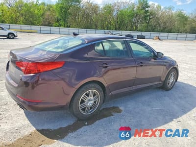 Trzecie zdjęcie samochodu z tyłu: 2011 KIA OPTIMA LX VIN:KNAGM4A78B5183172 - miniatura