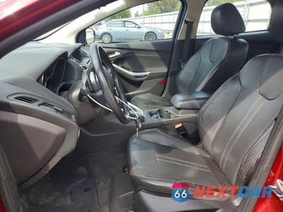 Zdjęcie 7 z 12 samochodu: 2013 FORD FOCUS SE VIN:1FADP3F26DL295168 - miniatura