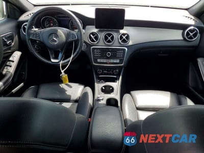 Zdjęcie 8 z 13 samochodu: 2019 MERCEDES-BENZ GLA 250 VIN:WDCTG4EB0KU014481 - miniatura