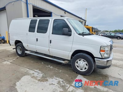 Czwarte zdjęcie samochodu z boku: 2013 FORD ECONOLINE E250 VAN VIN:1FTNE2EW3DDA70459 - miniatura