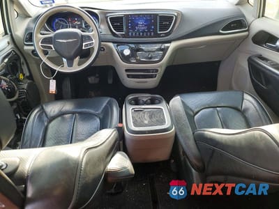 Zdjęcie 8 z 14 samochodu: 2017 CHRYSLER PACIFICA LIMITED VIN:2C4RC1GG5HR835973 - miniatura