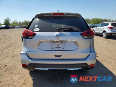 Zdjęcie 6 z 14 samochodu: 2019 NISSAN ROGUE SV VIN:5N1AT2MV6KC772626 - miniatura