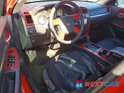 Zdjęcie 8 z 11 samochodu: 2010 DODGE CHARGER SXT VIN:2B3CA3CV2AH226610 - miniatura