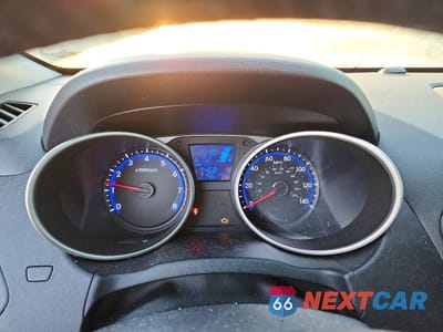 Zdjęcie 9 z 12 samochodu: 2014 HYUNDAI TUCSON LIMITED VIN:KM8JU3AG7EU806936 - miniatura