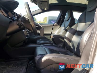 Zdjęcie 7 z 12 samochodu: 2019 TESLA MODEL S VIN:5YJSA1E27KF302959 - miniatura