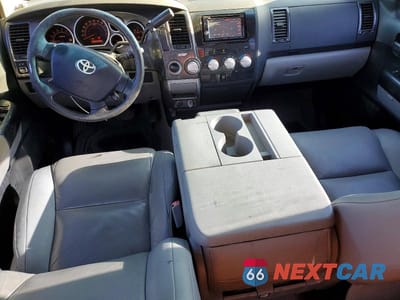 Zdjęcie 8 z 12 samochodu: 2010 TOYOTA TUNDRA GRADE VIN:5TFUM5F10AX005565 - miniatura