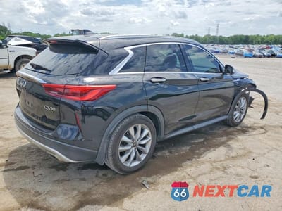 Trzecie zdjęcie samochodu z tyłu: 2020 INFINITI QX50 LUXE VIN:3PCAJ5M35LF111653 - miniatura